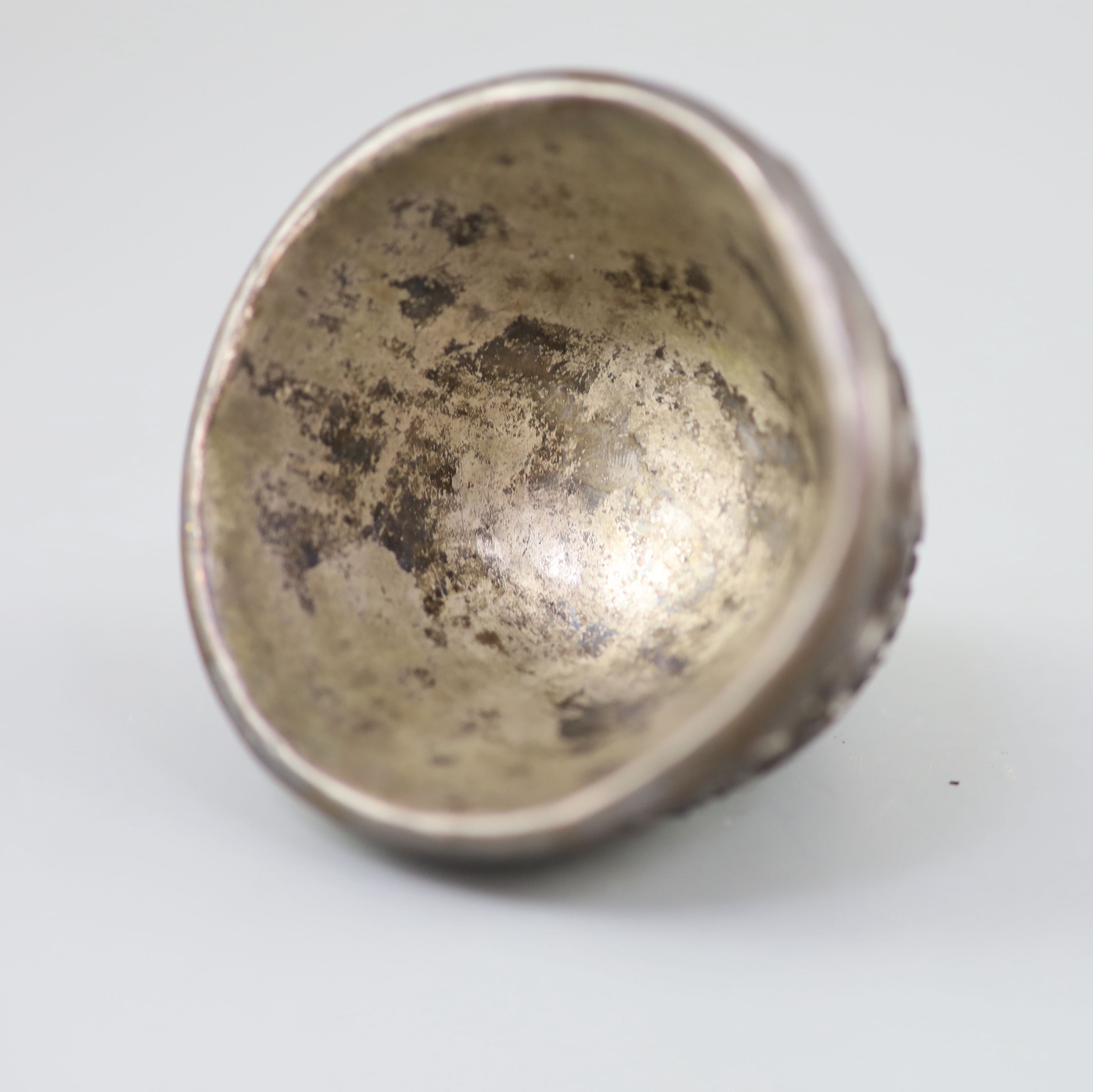 A Chinese dragon & phoenix coconut libation cup, 18th/19th century,